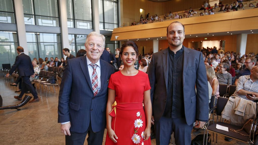 Neu-Stuttgarter feiern im Rathaus: Bürgermeister Schairer ermuntert zu Engagement und Teilhabe