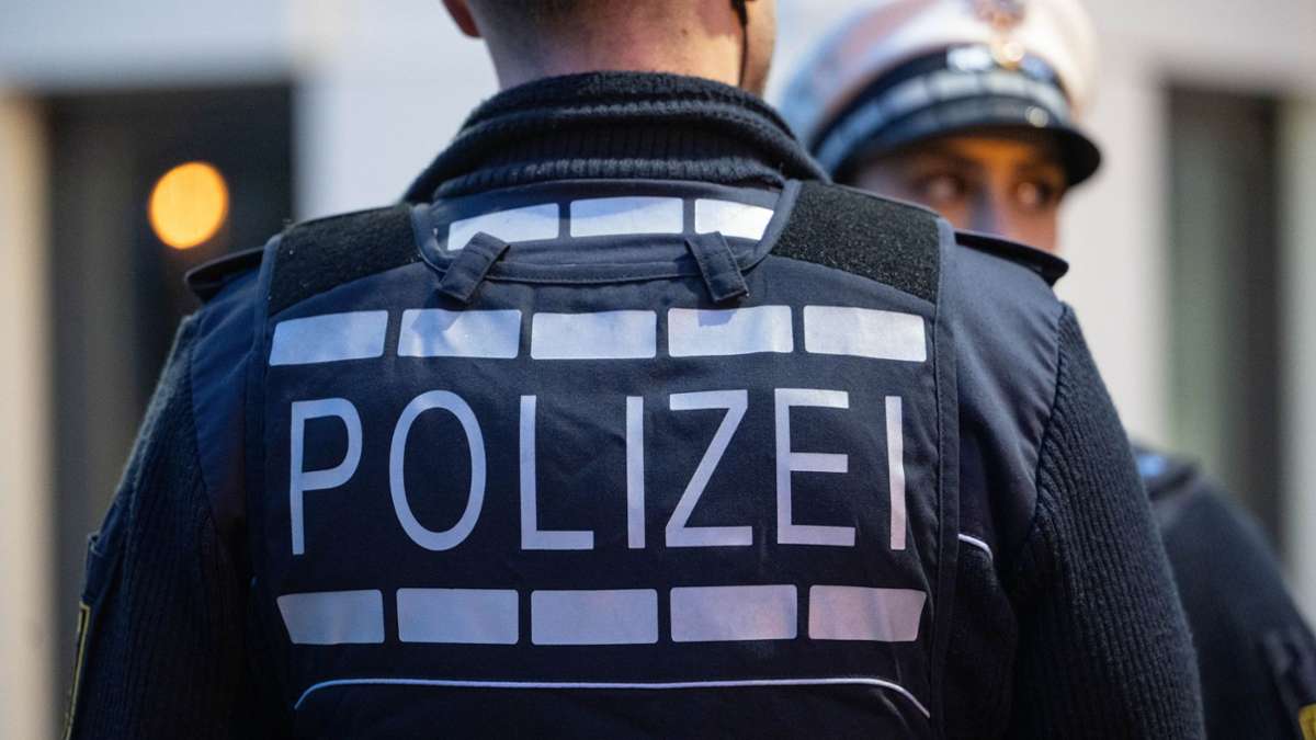 Reutlingen: Busfahrer bei Streit mit betrunkenem Fahrgast verletzt