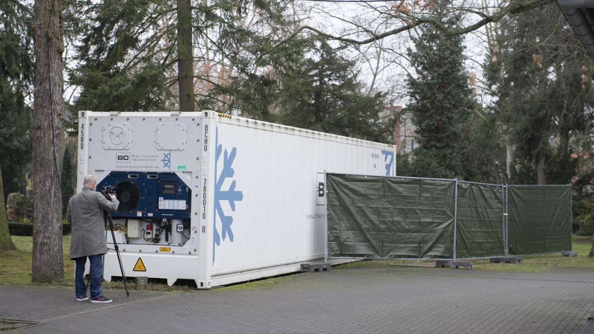 Coronavirus in Hessen: Steigende Todeszahlen – Hanau lagert Tote im Kühlcontainer