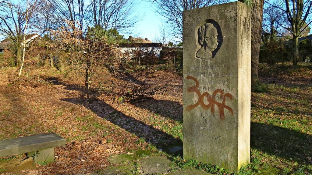 Eichenhain in Stuttgart-Sillenbuch: FDP will beschmutzten Gedenkstein reinigen