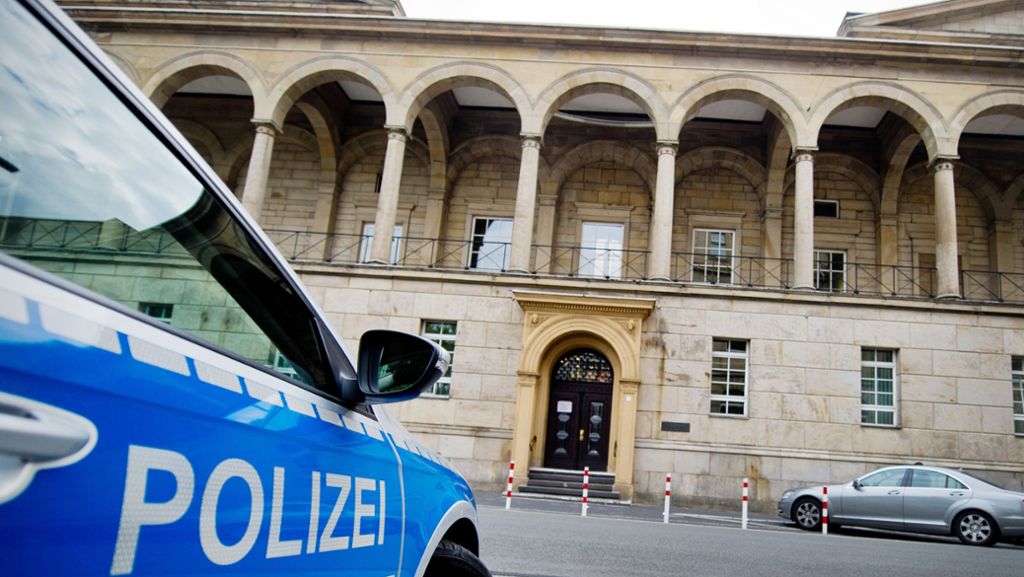 Prozess in Wuppertal: Mit „Loverboy“-Masche angelockt, dann zur Prostitution gezwungen