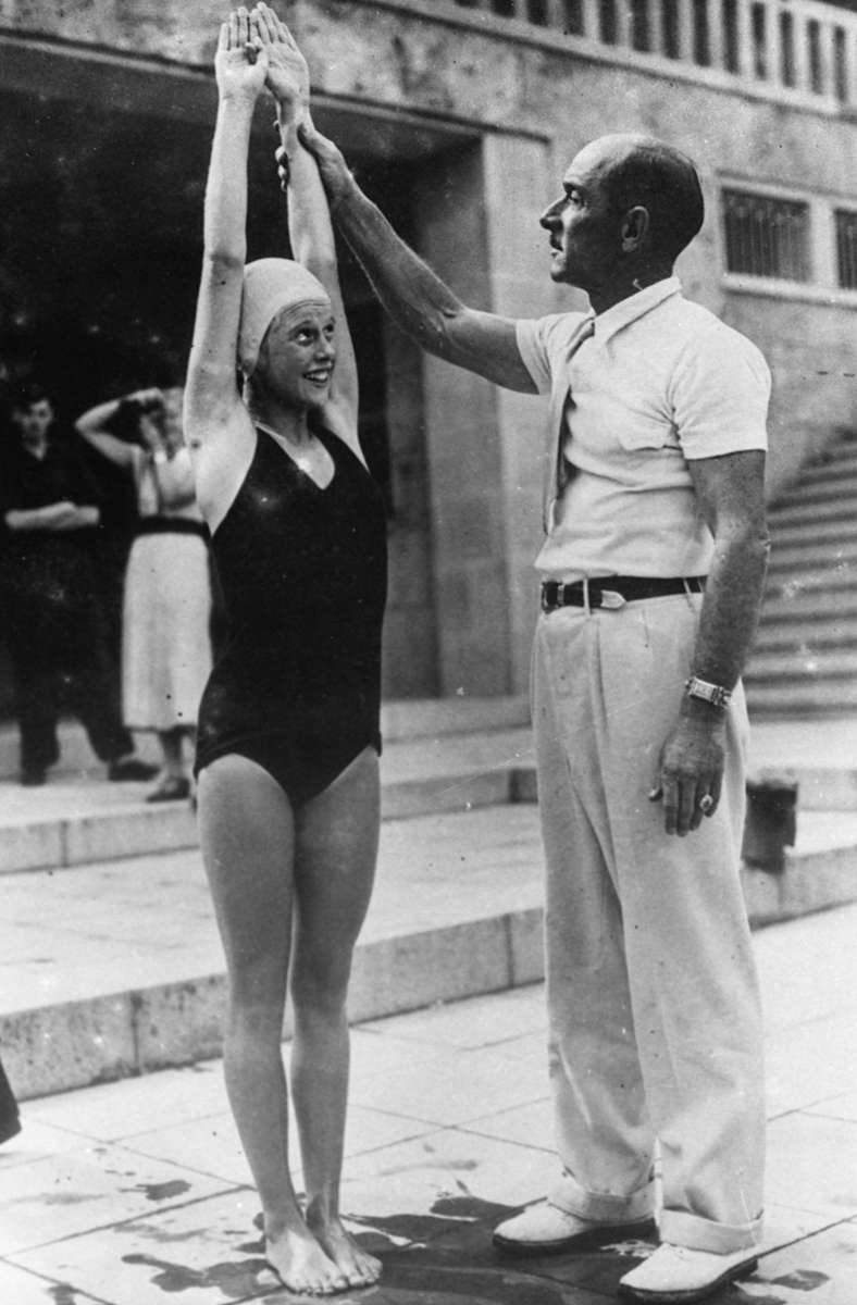 Die Amerikanerin Marjorie Gestring gilt als jüngste Gewinnerin bei den Olympischen Sommerspielen. Die Wasserspringerin gewann 1936 im Alter von 13 Jahren und 269 Tagen die Goldmediale bei den Olympischen Spielen 1936 in Berlin.