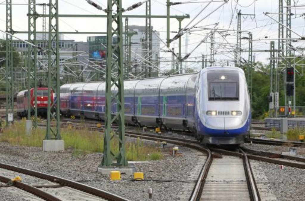 Der doppelstöckige TGV Euroduplex ist am Dienstag zum ersten Mal am