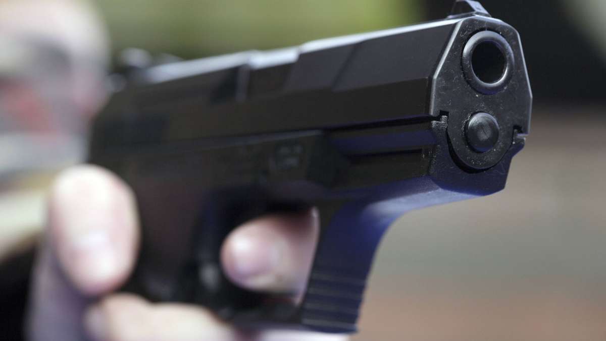 Versuchter Raub in Winnenden: Wirte mit Schusswaffe bedroht – Polizei sucht Zeugen