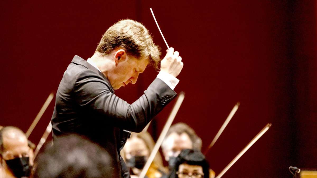 SWR Symphonieorchester: Ein junger Dirigent elektrisiert