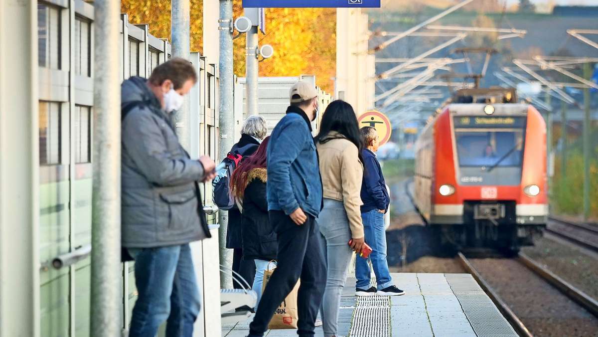 Analyse der Fahrgastzahlen: Mehr Bahnfahrer im Autokreis Böblingen