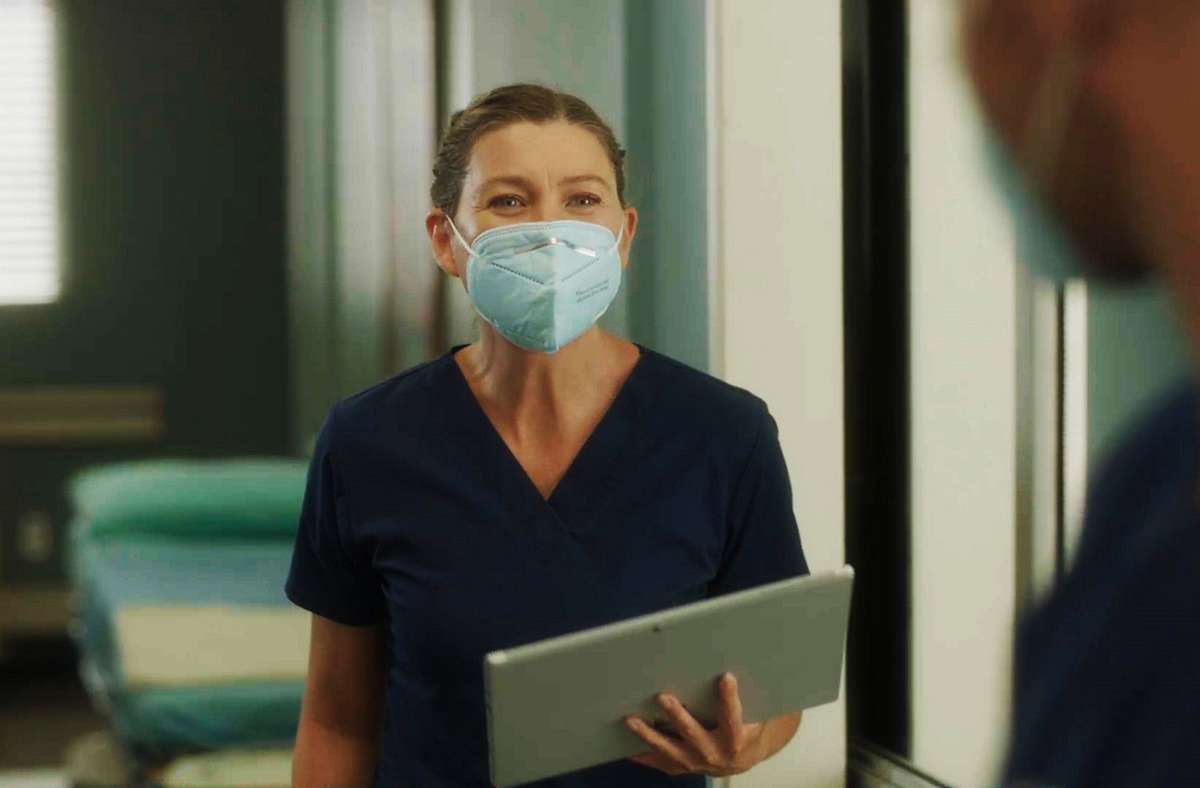 Auch die Hauptfigur Dr. Meredith Grey, gespielt von Ellen Pompeo, infiziert sich mit dem Erreger und bricht am Ende der zweiten Folge zusammen.