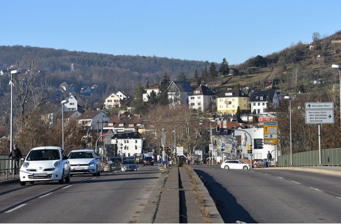 Otto-Hirsch-Brücken in Stuttgart: Verkehrskollaps  ohne B-10-Anschluss befürchtet