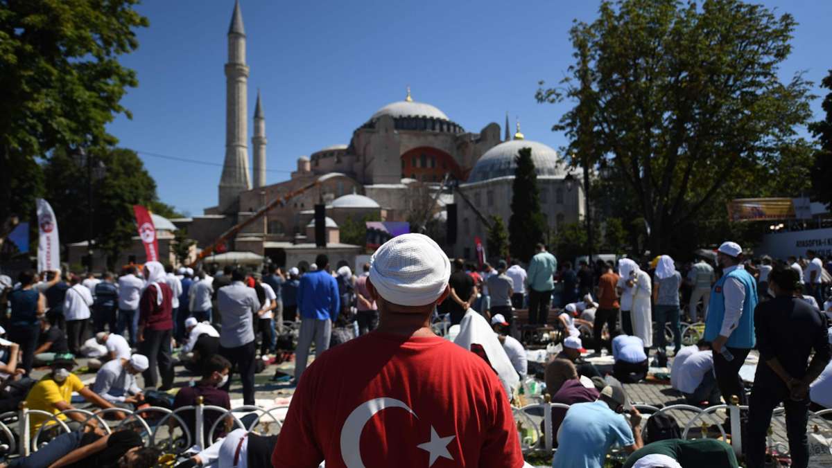 Hagia Sophia: Erstes Gebet nach Umwandlung in Moschee