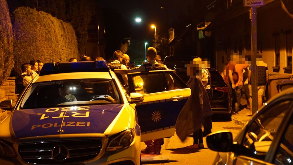 Neuffen/Nürtingen: Polizisten müssen Partys beenden