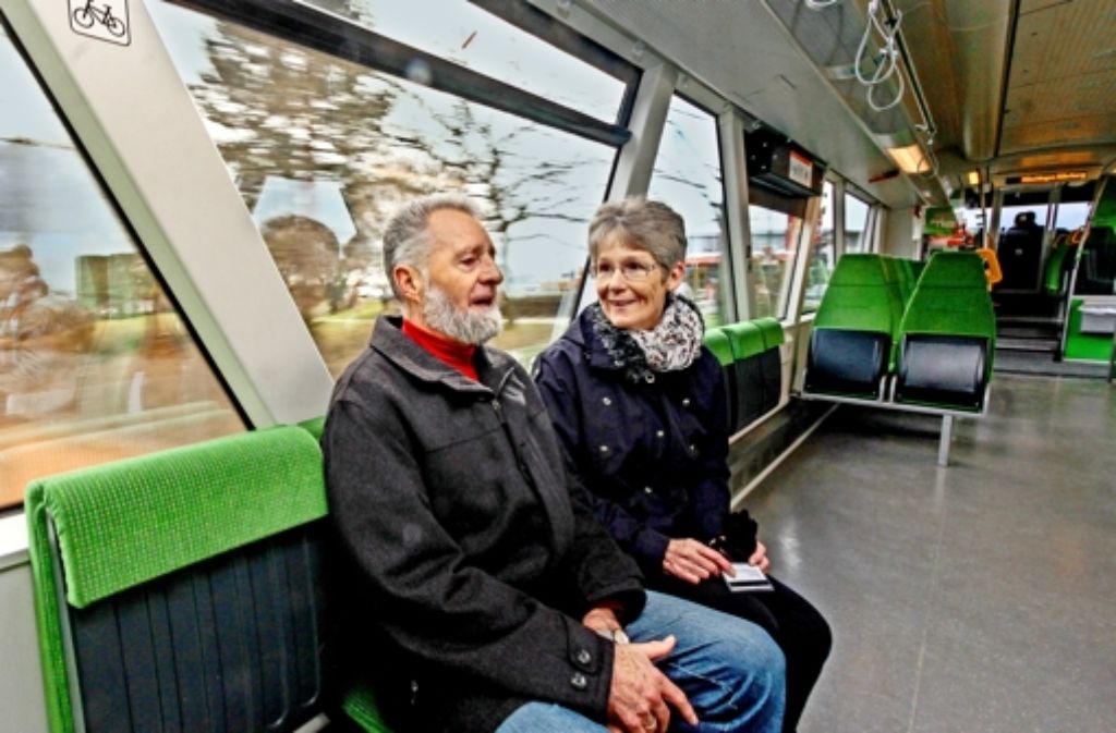 Senioren geben ihren Führerschein ab Öhrles fahren Bahn