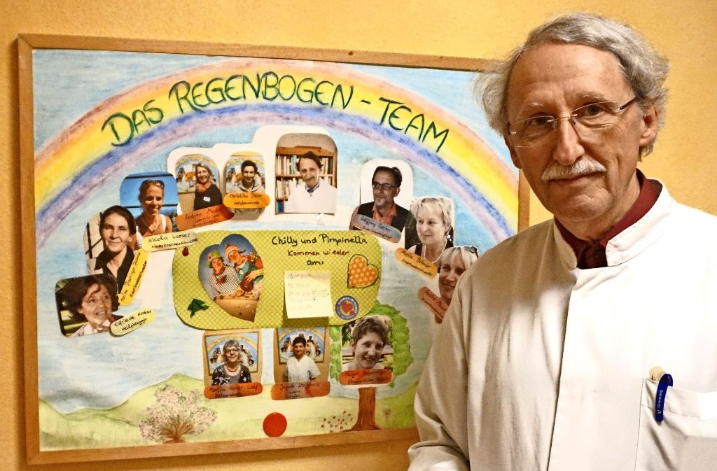 René Madeleyn hat vor vier Jahren die Gesamtleitung der Kindermedizin abgegeben und sich seither unter anderem auf die Regenbogen-Station konzentriert. Foto: Ursula Vollmer