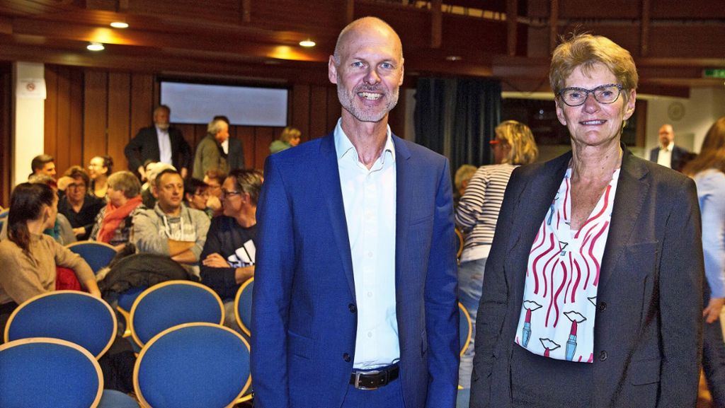 Oberbürgermeisterwahl Kirchheim: Pascal Bader  punktet beim ersten Treffen