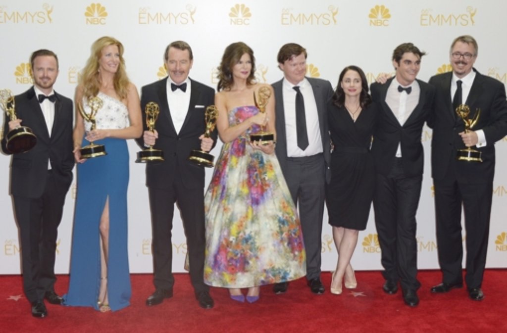 Der "Braking Bad"-Cast freut sich über seine Emmys.