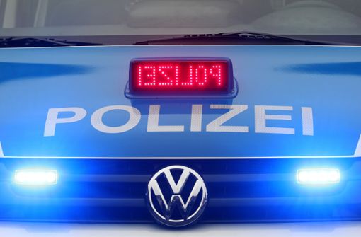 In Ludwigsburg ist ein Dreijähriger ausgebüxt. Die Polizei versorgte ihn, bis die Mutter sich meldete. Foto: dpa/Roland Weihrauch