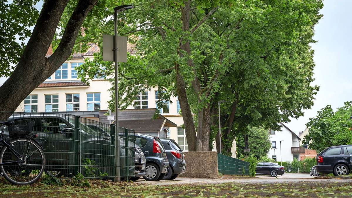 Verkehr in Kornwestheim: Elterntaxis lösen gefährliche  Zustände an  Grundschule aus
