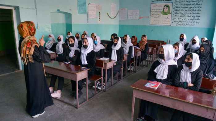 Taliban schließen Mädchenschulen nach wenigen Stunden wieder
