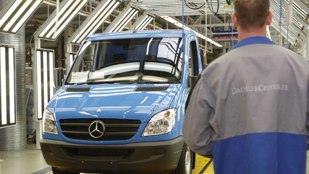 Illegale Abgastechnik bei Daimler: Autobauer muss erneut Hunderttausende Diesel zurückrufen