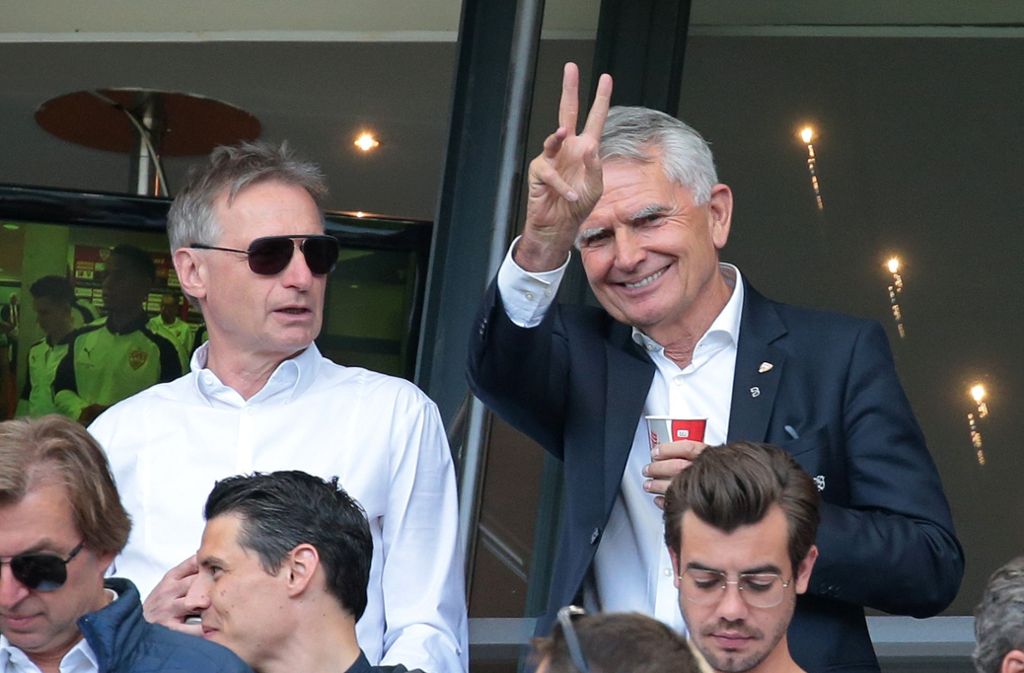 VfB-Vorstand Michael Reschke (links) und VfB-Präsident Wolfgang Dietrich.