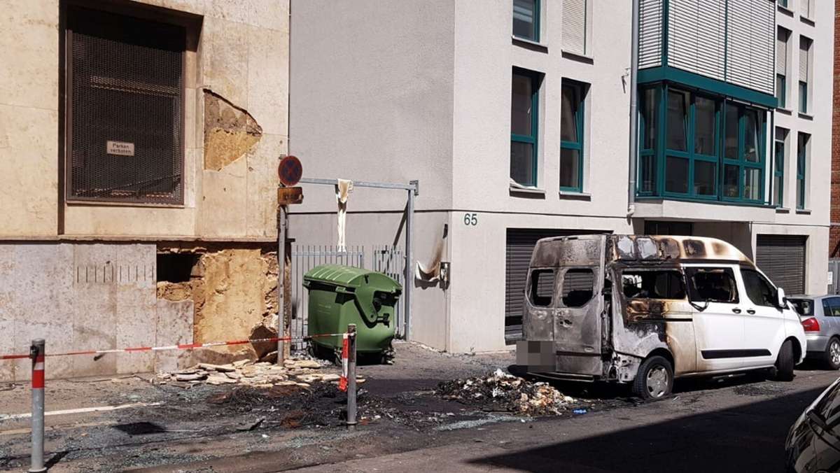 Staatsschutz ermittelt in Stuttgart: Auto brennt vor türkischem Konsulat