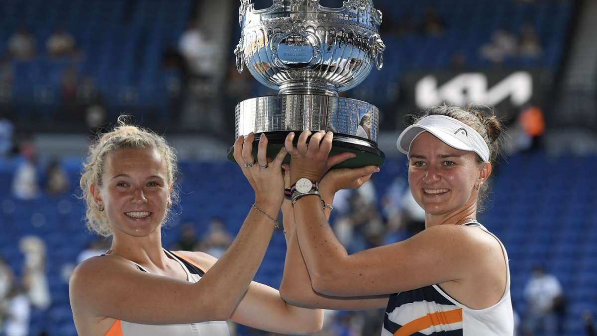 Tennis bei den Australian Open: Katerina Siniakova und Barbora Krejcikova  sind im Doppel nicht zu schlagen