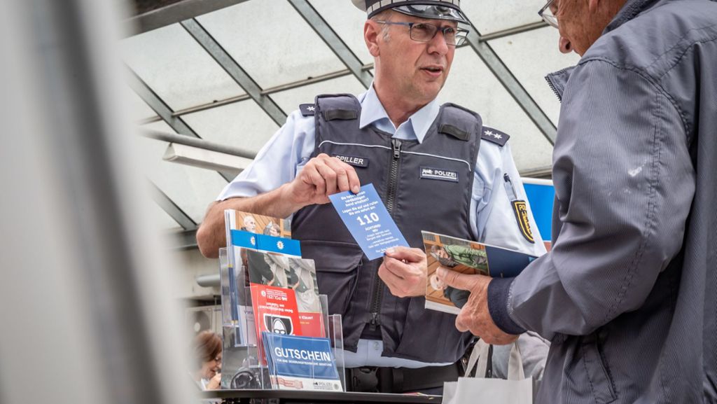 Betrugsversuche in Stuttgart: Mehr als 30 Anrufe falscher Polizisten an einem Tag