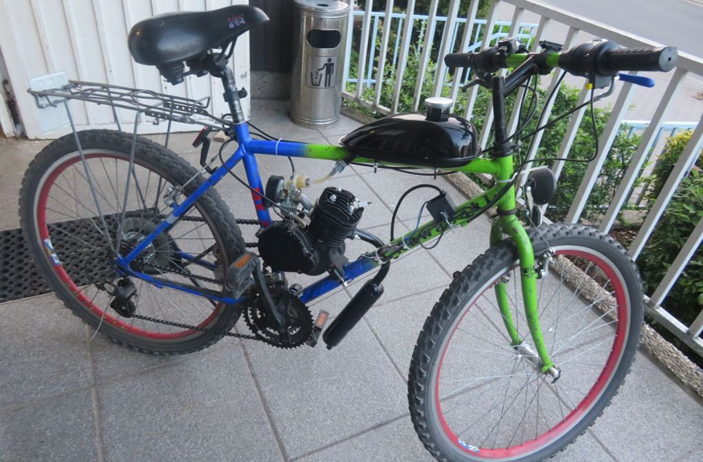 Dortmund Fahrradfahrer düst mit Tempo 80 an Polizei