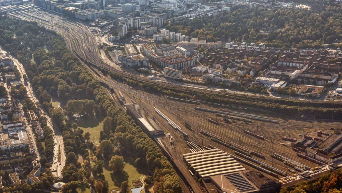 Kaufvertrag für Gleisgelände in Stuttgart: S 21: Stadt erlässt der Bahn Zinsen und geht ins Risiko