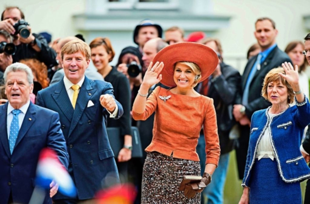 Willem-Alexander und Maxima sind auf Deutschland-Besuch. In unserer Bilderstrecke dokumentieren wir ihre Auftritte in Berlin am Montag. Foto: dpa