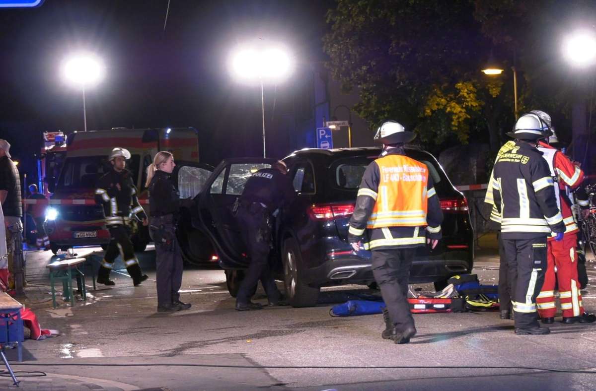 Die Polizei geht derzeit davon aus, dass der Autofahrer die Gruppe nicht oder erst zu spät gesehen hat. Foto: dpa/Keutz-TVNews