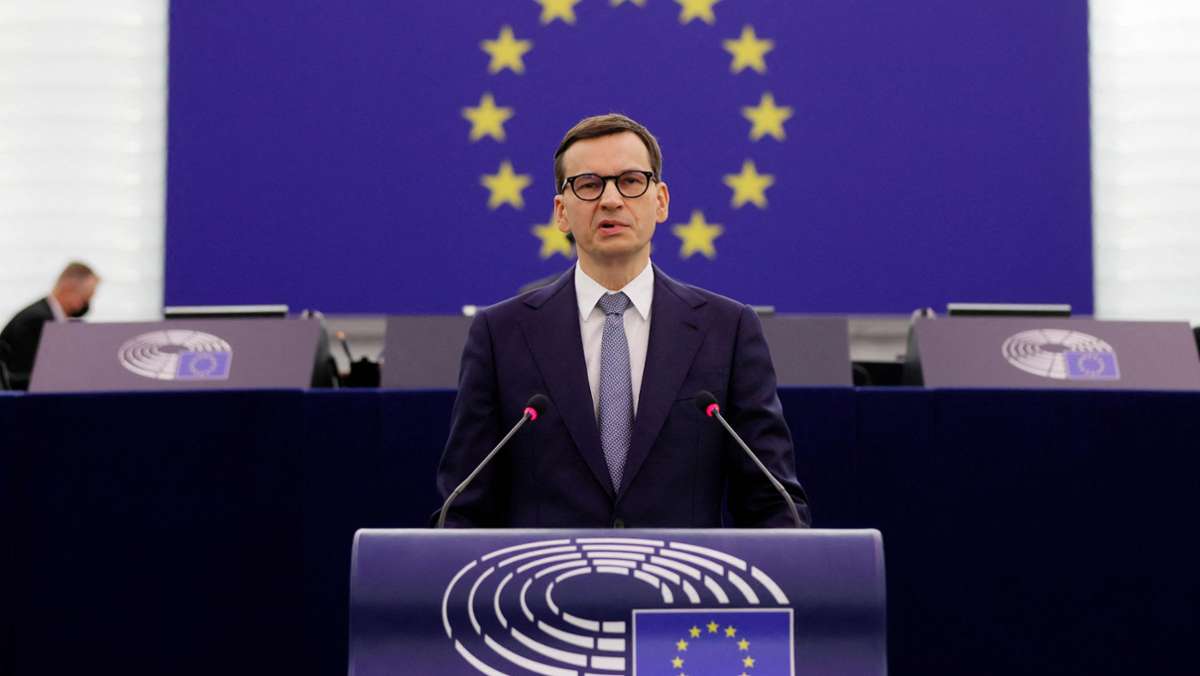 Der Auftritt des polnischen Premiers im EU-Parlament offenbartdie Gräben zwischen Ost und West. Beide Seiten sollten miteinander reden, fordert Ulrich Krökel. 