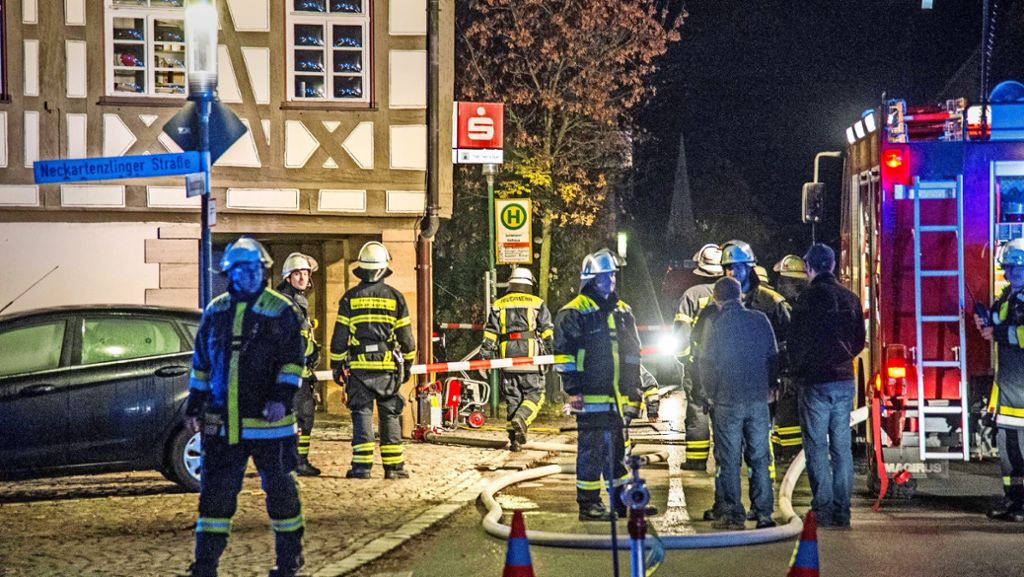 Nach  Geldautomaten-Sprengung in Schlaitdorf: Detonation erschüttert Rathaus
