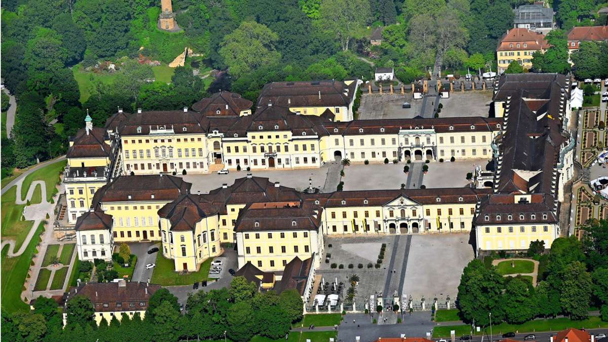 Sonderführungen und neue Apps: Mit VR-Brille das Ludwigsburger Schloss erkunden