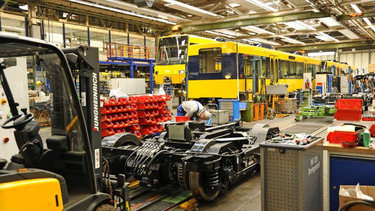 SSB-Werkstatt in Stuttgart-Möhringen: Hier werden Stadtbahnen auf Herz und Nieren geprüft