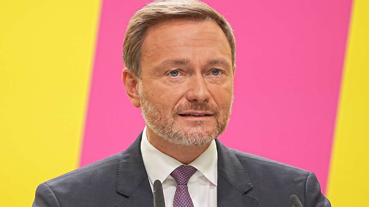  Auch die FDP hat dem Koalitionsvertrag zur Bildung einer Ampel-Regierung zugestimmt. Am Sonntag votierten 92,24 Prozent der Delegierten auf dem Sonderparteitag dafür. 