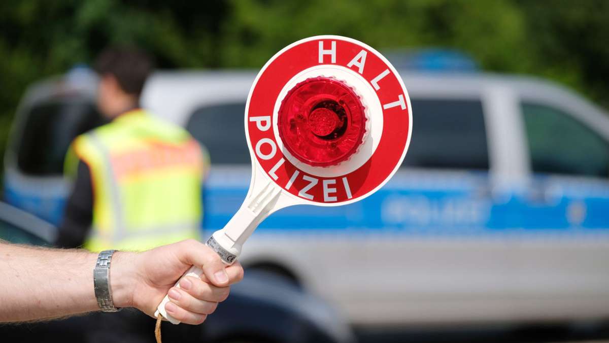 Verkehrskontrolle in Esslingen: Polizei stoppt verantwortungslose Eltern
