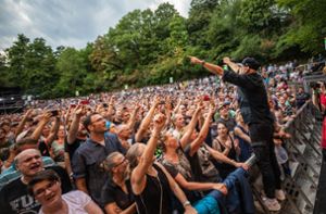 4500 Fans feiern Band auf dem Killesberg