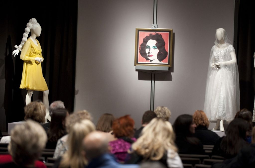 Während einer Auktion 2011 wurden bereits mehrere Gegenstände Elizabeth Taylors versteigert.