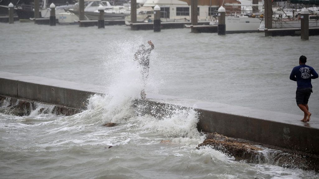 Vor der Küste von Texas: Hurrikan „Harvey“ gewinnt an Kraft