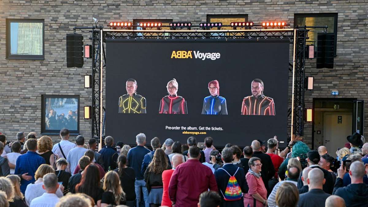  Alle lieben Abba: Die beiden neuen Songs der Schweden sind in Großbritannien auf Kurs, in die Top Ten der Single-Charts zu stürmen. Auch Tickets für die neue Avatar-Show sind nun zu haben. 