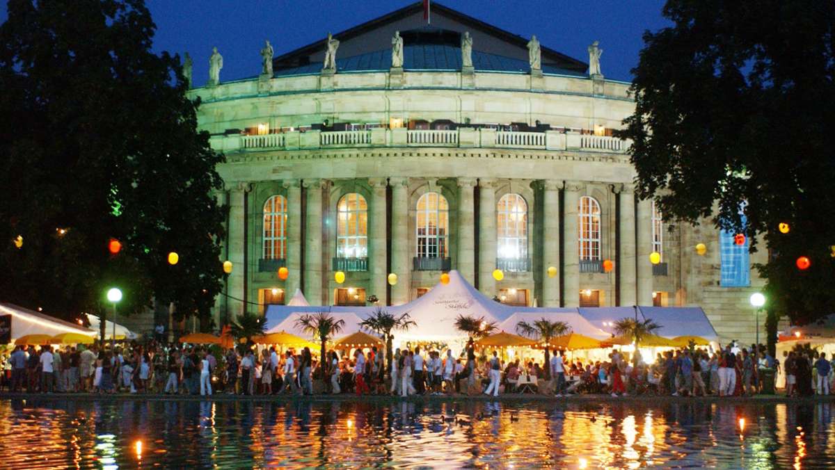  Auch in diesem Sommer darf am Eckensee und auf dem Schlossplatz nicht gefeiert werden. Die Veranstalter haben das Sommerfest in Stuttgart wegen der Corona-Gefahren abgesagt. 