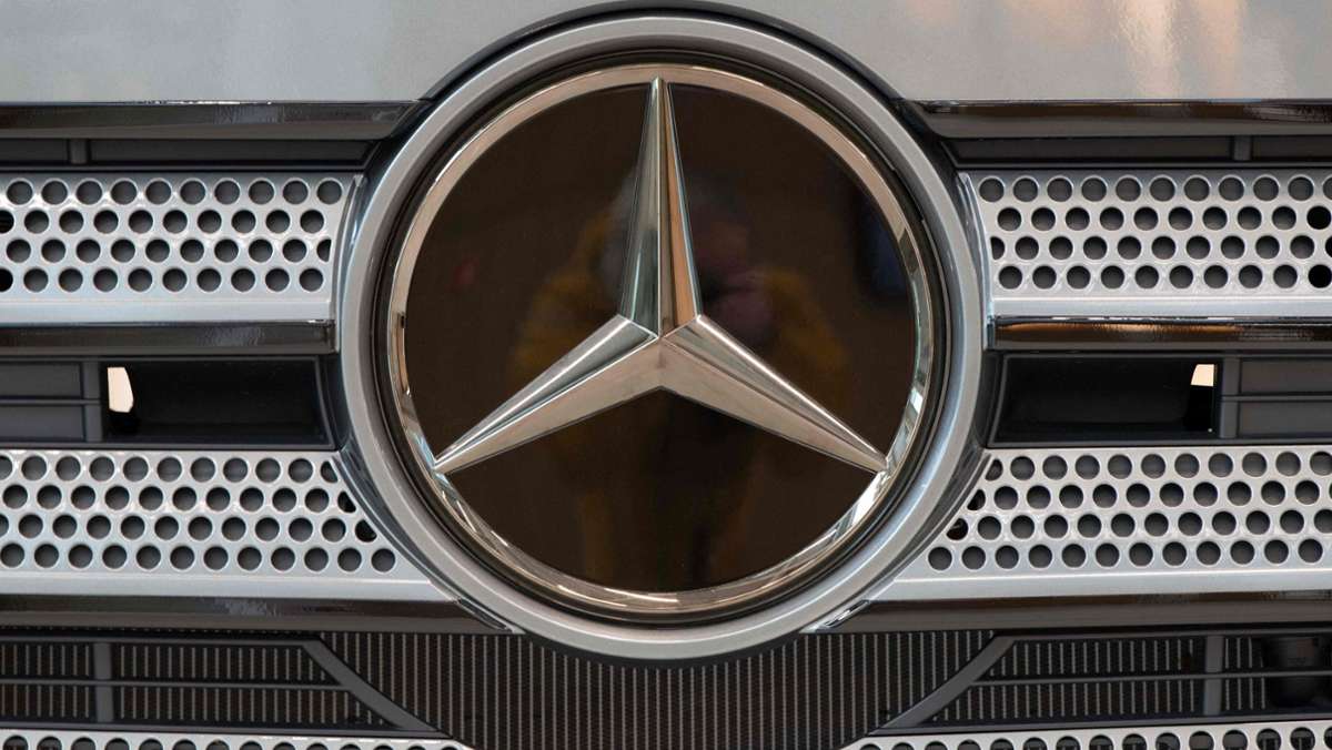  Daimler hat in Kanada mit Besitzern von Mercedes-Dieselwagen einen Vergleich geschlossen. Die Kosten belaufen sich auf einen dreistelligen Millionenbetrag. 