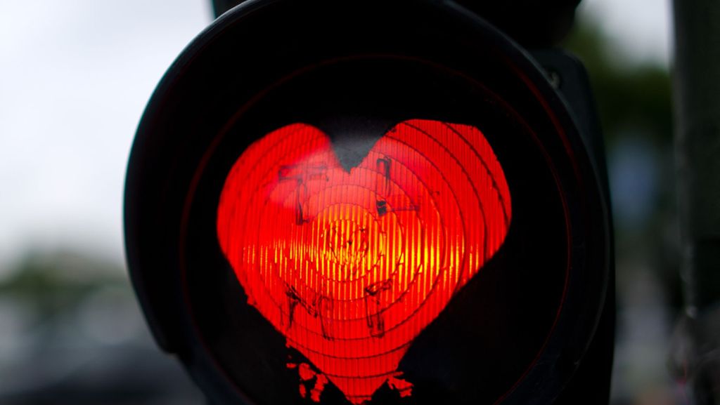Vorhofflimmern, Kammerflimmern und Co.: Sieben Fakten über  sprunghafte Herzen