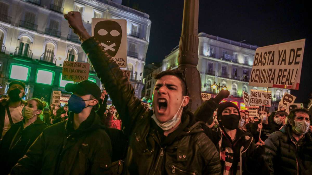 Proteste in Spanien: Mehr als 50 Festnahmen nach Verhaftung von Rapper Hasél