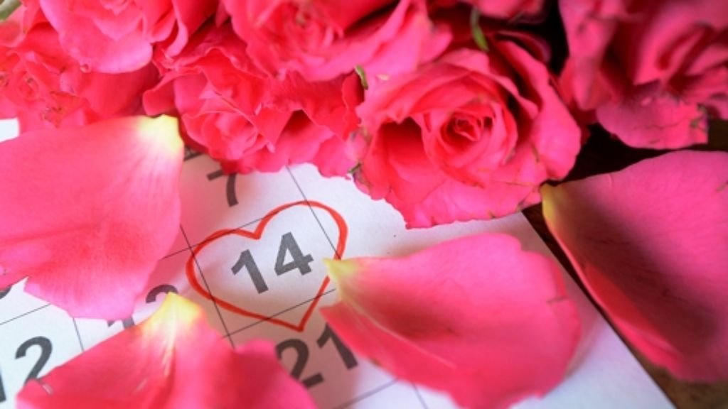 Am 14. Februar ist Valentinstag - und spaltet die Gemüter wie kein anderer Tag. Die einen streichen den Tag der Liebenden rot im Kalender an, für die anderen ist er ein Graus. Auch wir finden: Valentinstag feiern muss nicht sein.