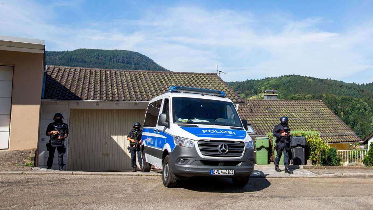 Überfall in Oppenau bei Offenburg: Schulen und Kitas bleiben nach Großfahndung geschlossen
