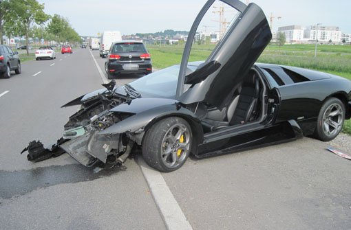 Lamborghini zu Schrott gefahren