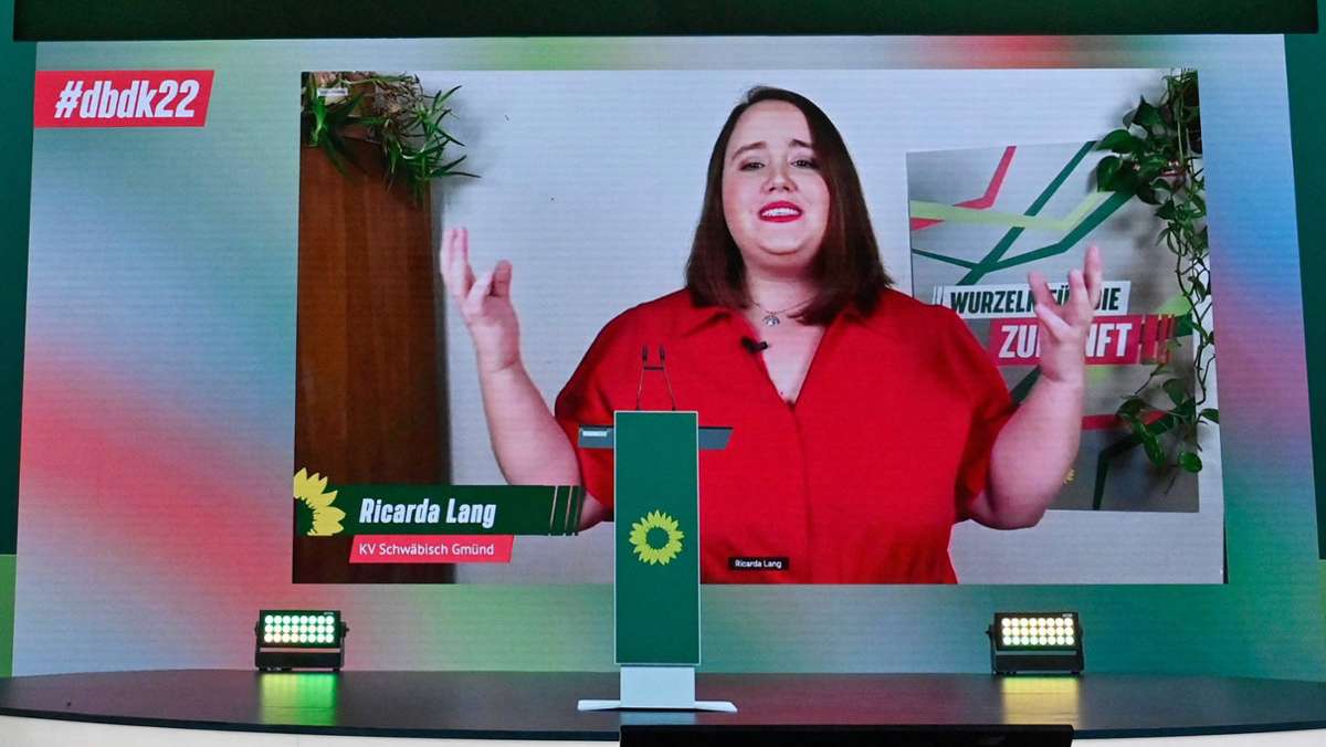 Ricarda Lang ist neue Parteivorsitzende: Baden-Württembergerin steht an  der Grünen-Spitze