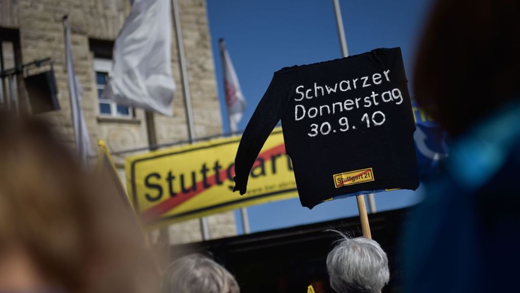 Stuttgart 21: Gegner erinnern mit Demo an „Schwarzen Donnerstag“