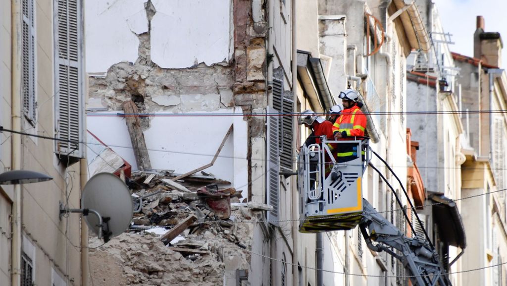  Die Hauseinstürze in Marseille haben ein weiteres Todesopfer gefordert. Derweil geht die Suche nach einer Person weiter, die noch unter den Trümmern vermutet wird. 